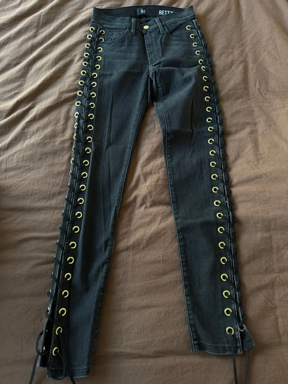 Black Lace-Up Side-Detail Skinny Jeans - Picture 2 of 5